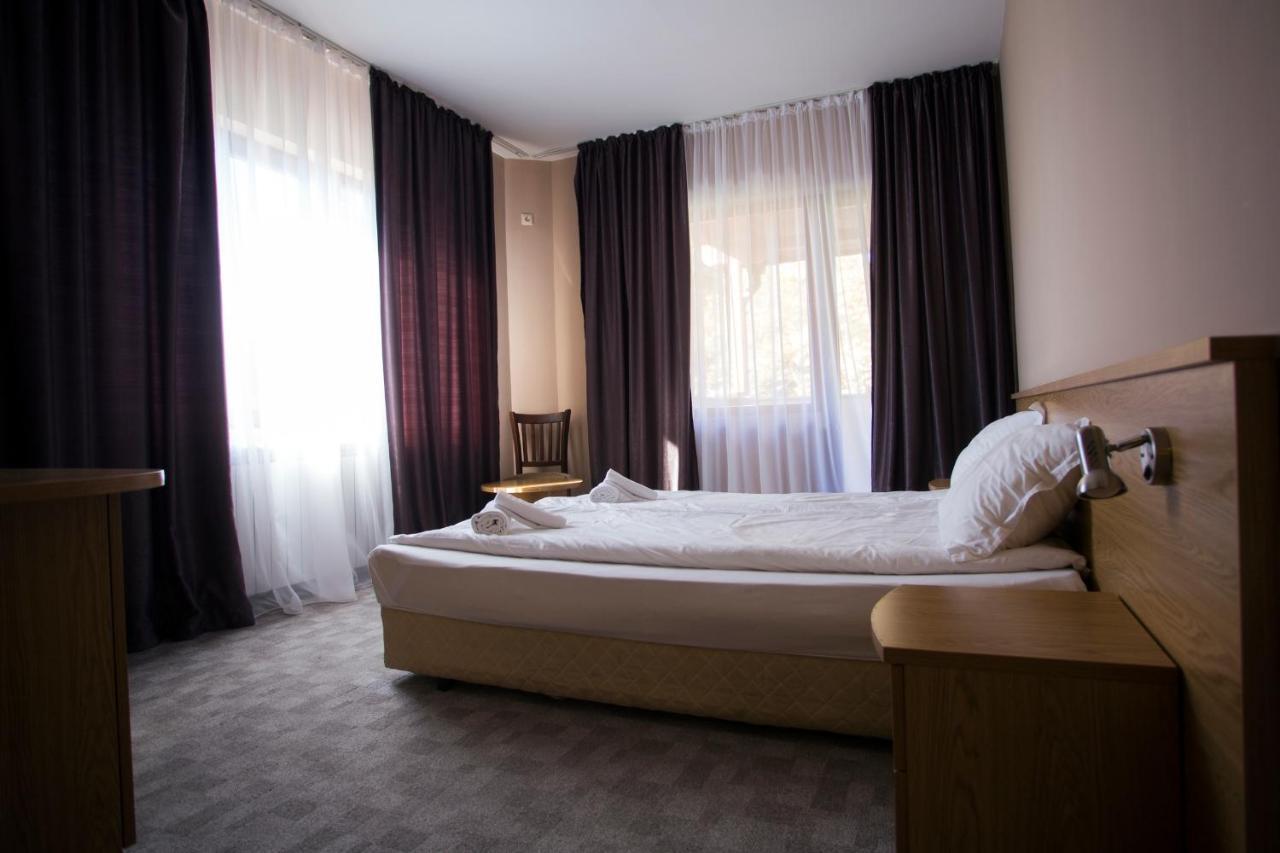 Family Prim Hotel 산단스키 외부 사진