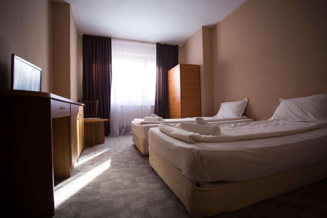 Family Prim Hotel 산단스키 외부 사진